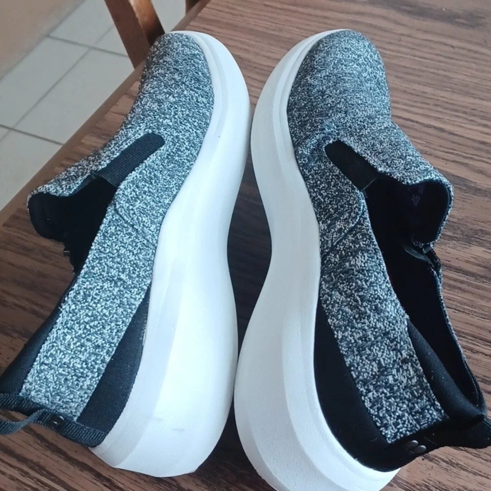 Ryka Grey Slip-on Sneakers, Sz 7